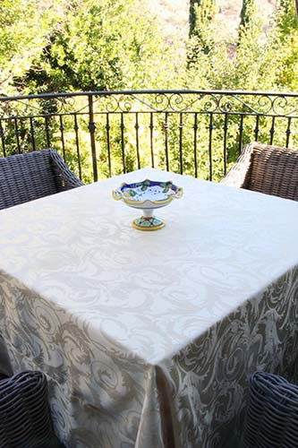 90 Square Melrose Table Cloth
